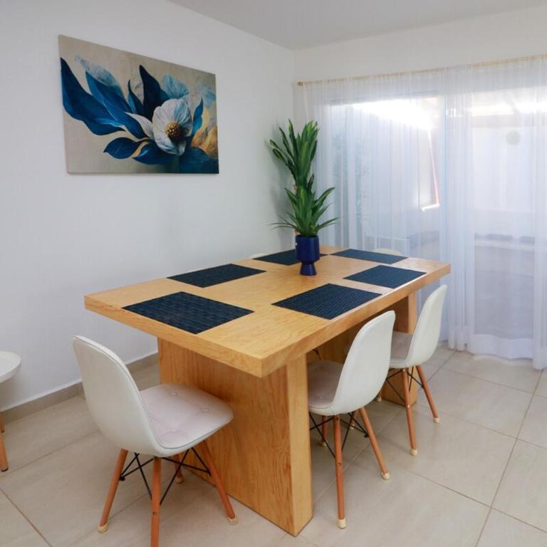 Oasis costero Acogedora Casa Familiar - Three-Bedroom House - 7