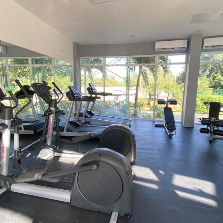 blue lagoon near the airport - Two-Bedroom Apartment - 4