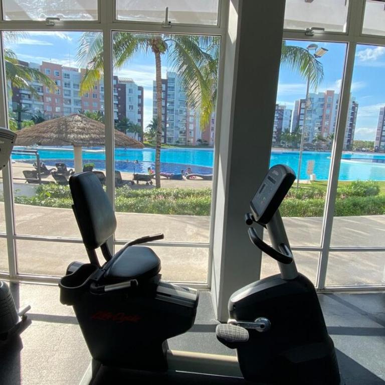 blue lagoon near the airport - Two-Bedroom Apartment - 26