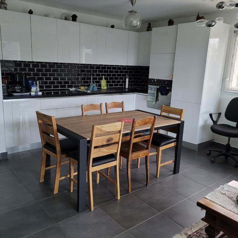 Appartement T3 calme avec belle vue - Appartement avec Vue et Balcon - 4