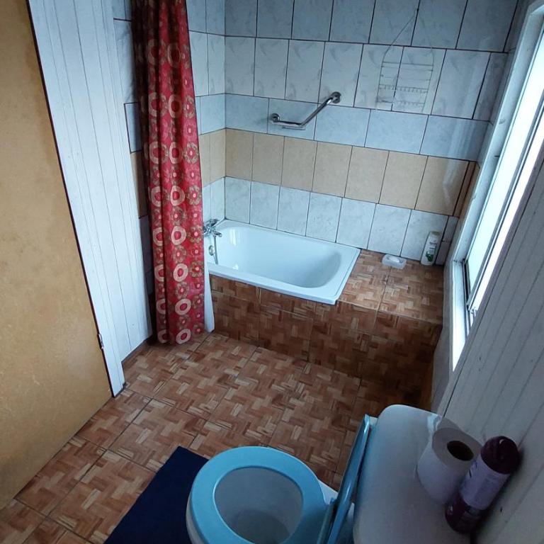 Casa los Villarroel - Twin Room with Shared Bathroom - 3