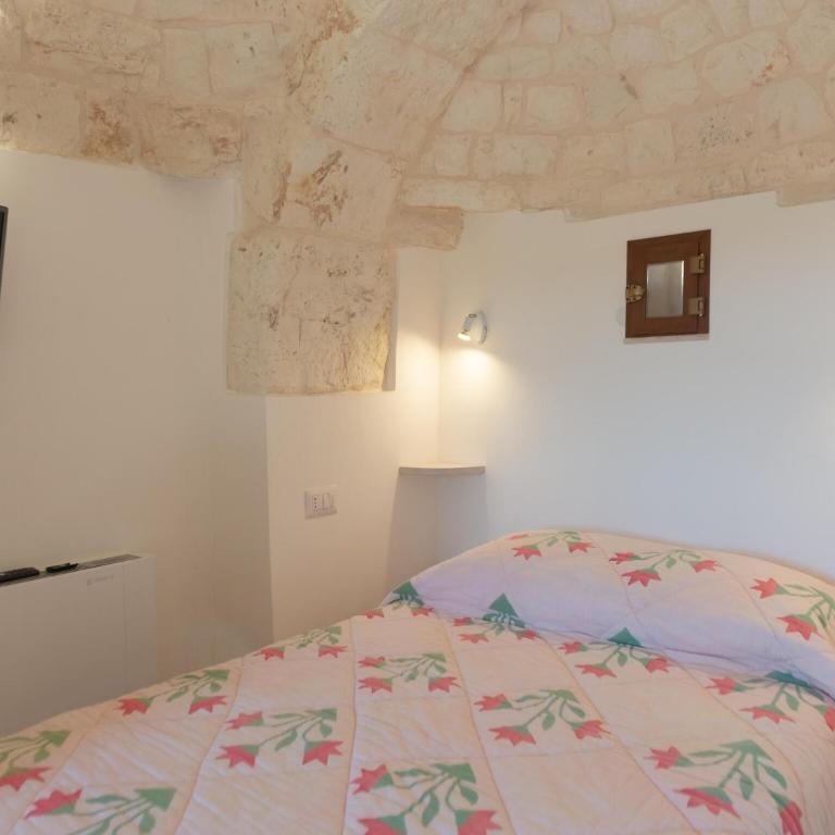 Trulli in Puglia with Pool for 6 - Casa Vacanze con 2 Camere da Letto - 16