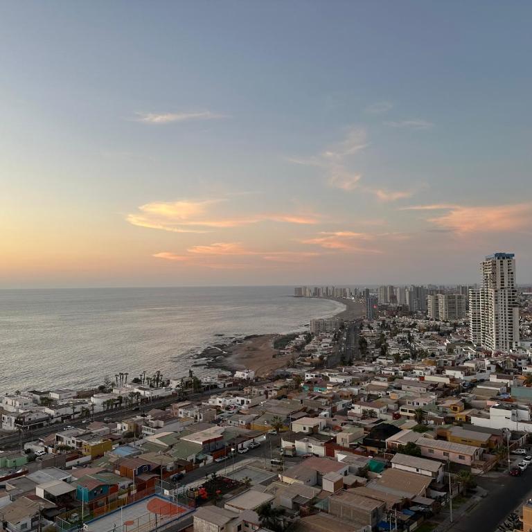 Departamento Familiar con Balcones y Vista al Mar - Apartamento con vistas al mar - 24
