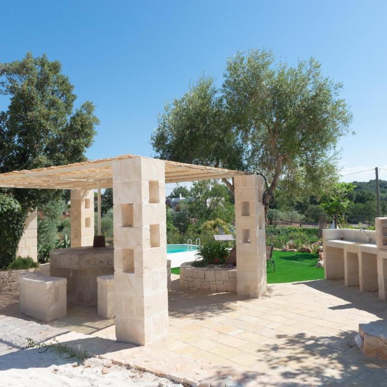 Trulli in Puglia with Pool for 6 - Casa Vacanze con 2 Camere da Letto - 8
