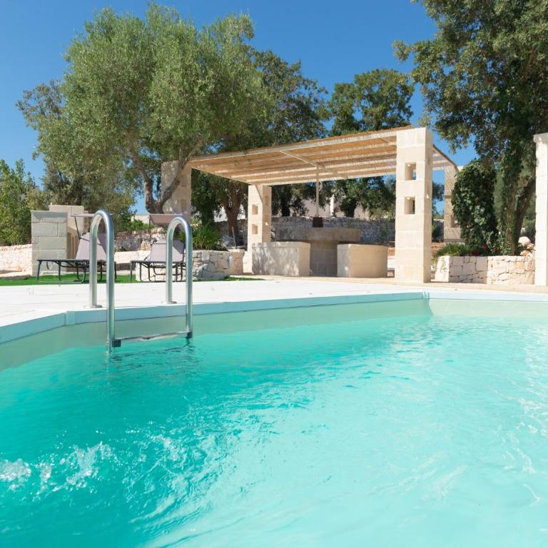 Trulli in Puglia with Pool for 6 - Casa Vacanze con 2 Camere da Letto - 1