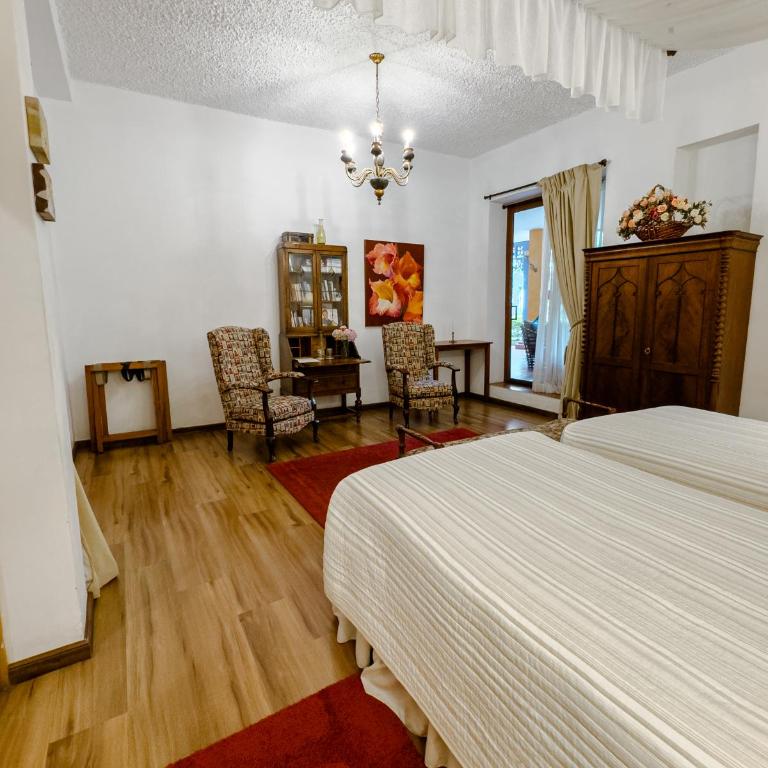 Hotel Boutique Casa Montalvo Cuenca - Habitación Doble con vistas al jardín - 2 camas - 8