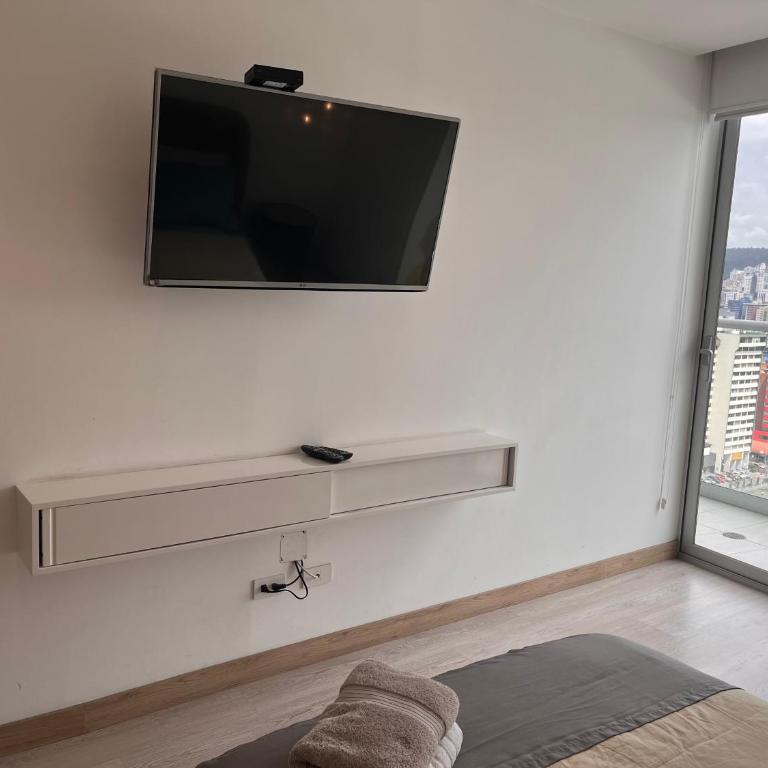 Suite Apartameto 1606 Espectacular Vista La Carolina, piso 16 ONE - Quito - Two-Bedroom Apartment - 4