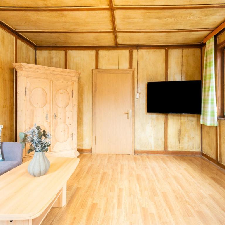 House in Fügen near Zillertal Ski Slopes - Ferienhaus mit 4 Zimmern - 8