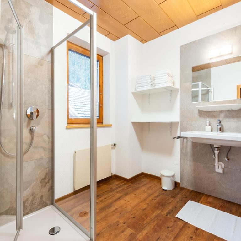 House in Fügen near Zillertal Ski Slopes - Ferienhaus mit 4 Zimmern - 29