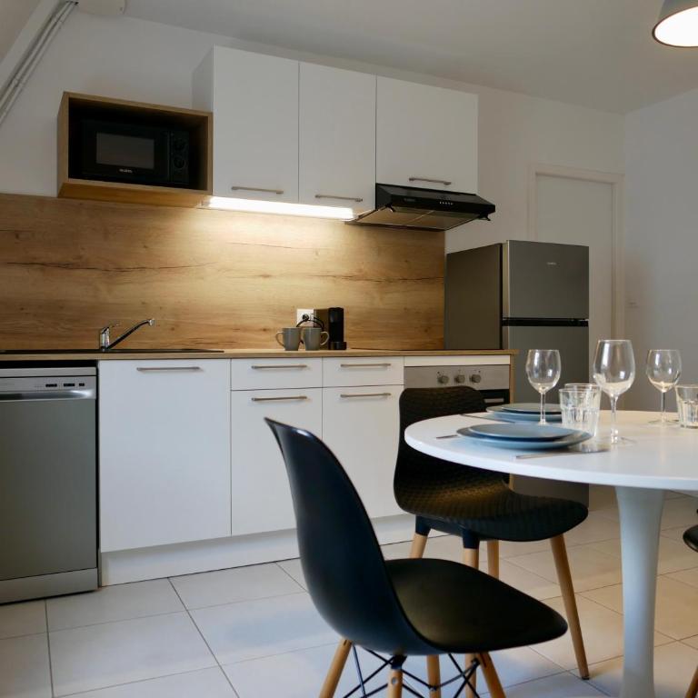Expérience Malouine - Appt T3-Coeur de Malo-Plage - Two-Bedroom Apartment - 7