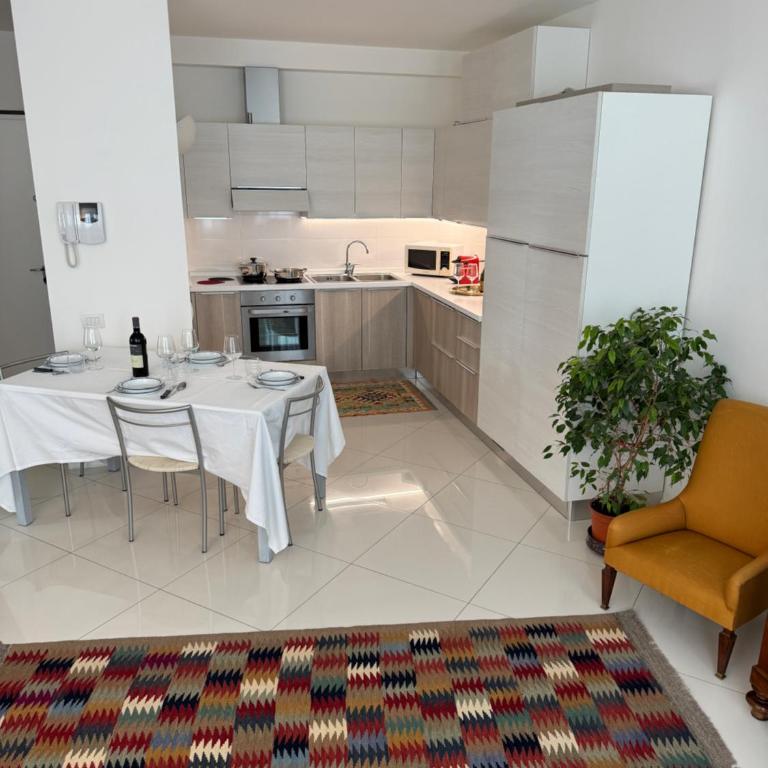 Barena - One-Bedroom Apartment - 9