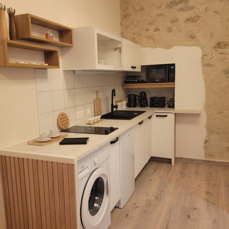 Au Faubourg -Old City - Lake & Canal 1 min - Apartamento Estudio - 6