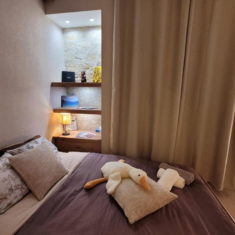 Au Faubourg -Old City - Lake & Canal 1 min - Apartamento Estudio - 18