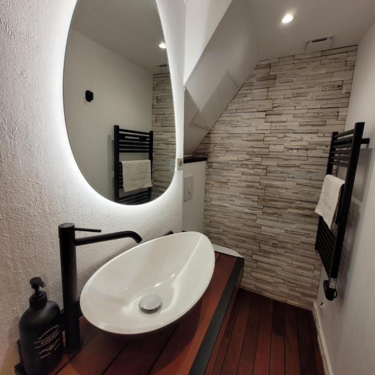 Au Faubourg -Old City - Lake & Canal 1 min - Apartamento Estudio - 14