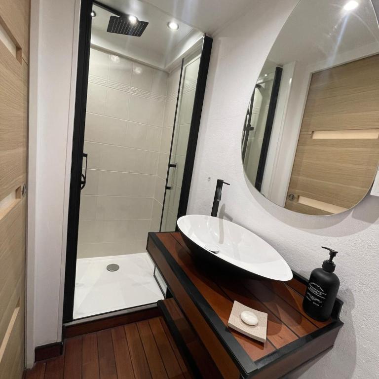 Au Faubourg -Old City - Lake & Canal 1 min - Apartamento Estudio - 16