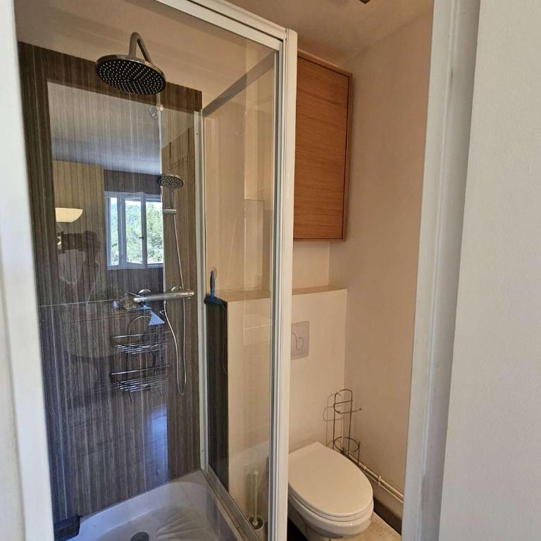 Studio moderne au calme, piscine dans la résidence, lave linge - Studio-Apartment - 6