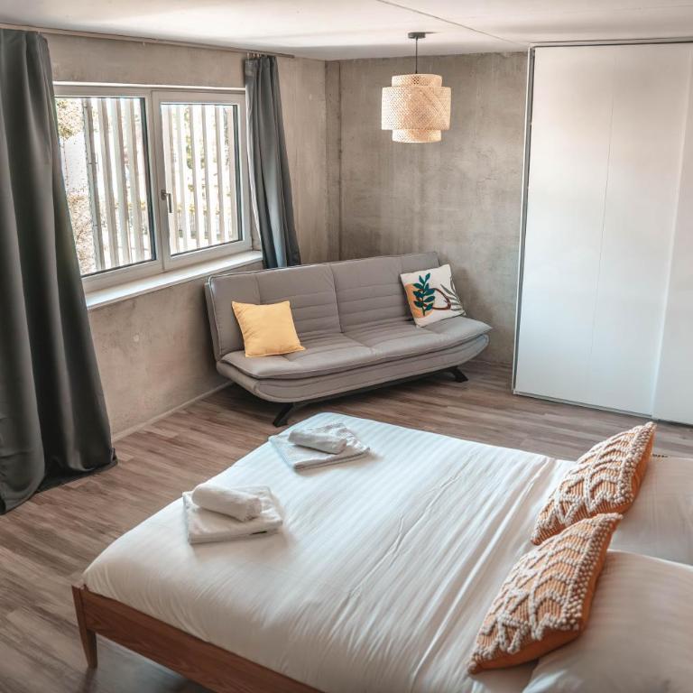 Sunset Club - LOFT - 155 m2 Sichtbeton - Zentral - Apartment mit 3 Schlafzimmern - 25