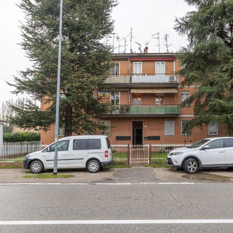 GuestHost - Where the Mountain Meets the City - Two-Bedroom Apartment - 20