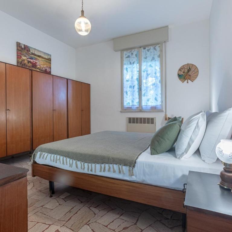 GuestHost - Where the Mountain Meets the City - Two-Bedroom Apartment - 12