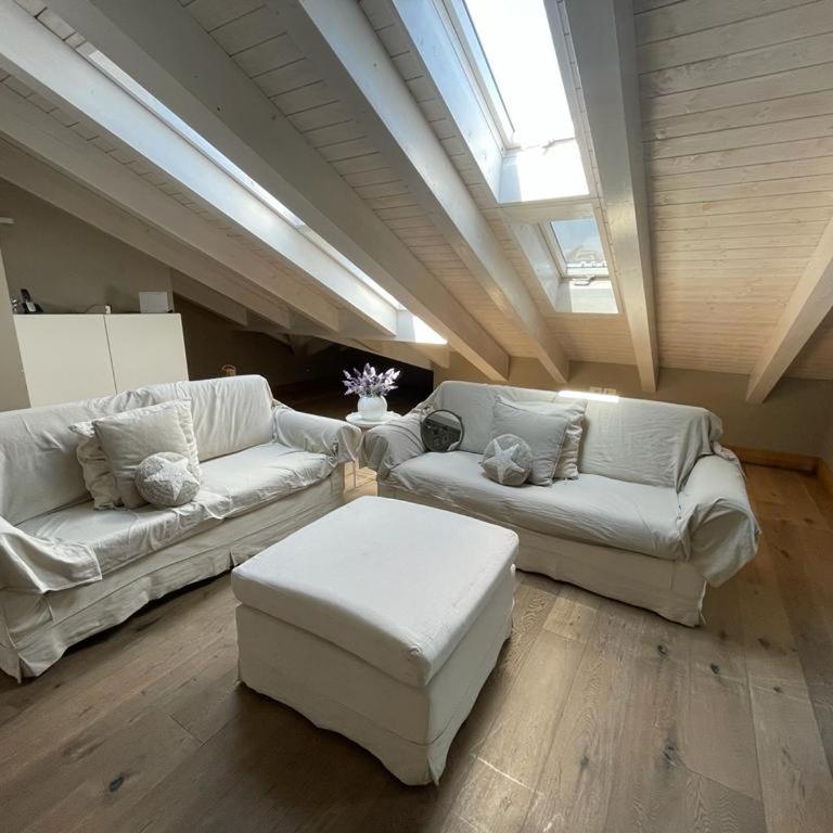Charming Penthouse in Turin - Appartamento con 2 Camere da Letto - 15