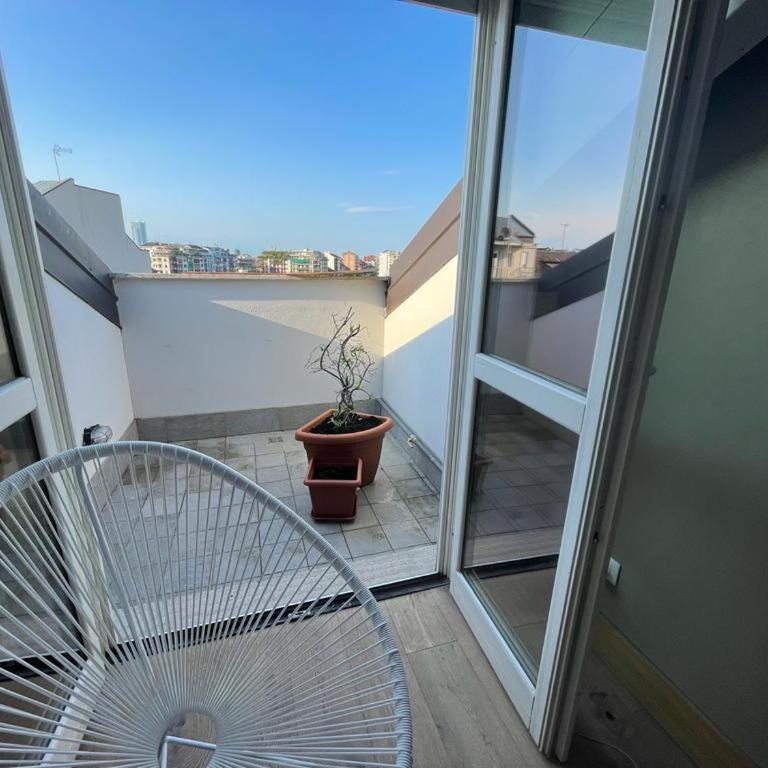 Charming Penthouse in Turin - Appartamento con 2 Camere da Letto - 18