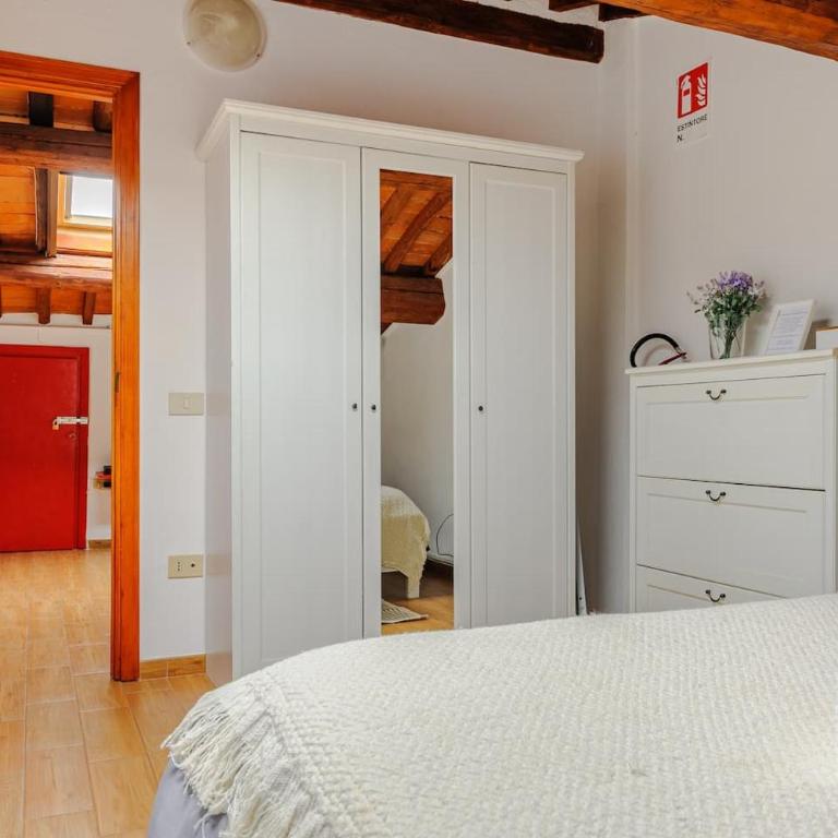 Mansarda nel Cuore di Pisa - Appartamento con 2 Camere da Letto - 7