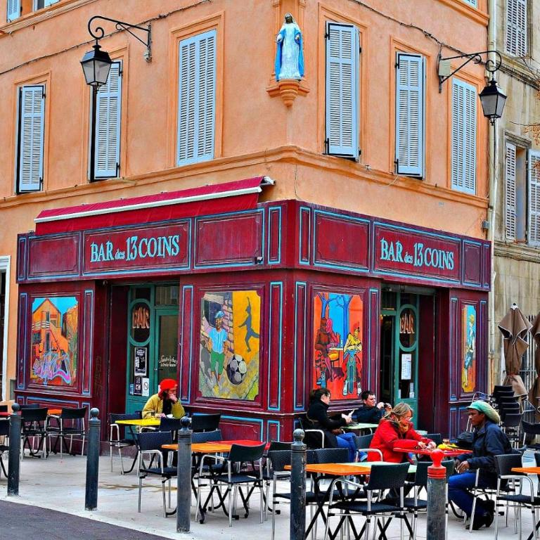 Le Panier - Joli duplex Centre ville historique avec grande terrasse et balnéo proche Vieux Port - Appartement - 31