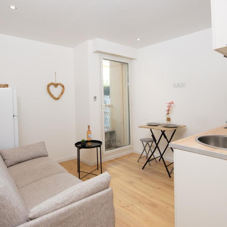 VILLA FLORENTINE I - Frontière Monaco - Agréable deux pièces - PARKING - Appartement 1 Chambre - 5