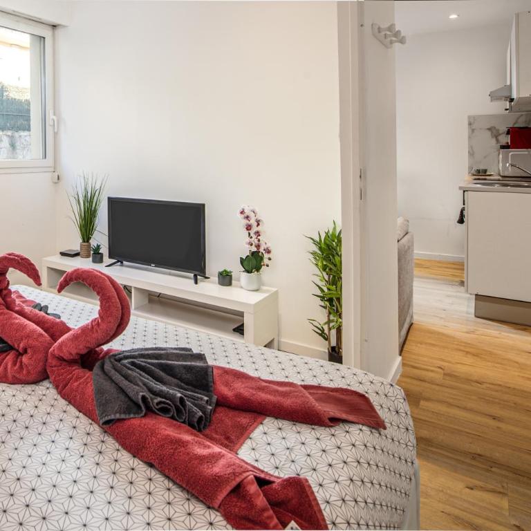 VILLA FLORENTINE I - Frontière Monaco - Agréable deux pièces - PARKING - Appartement 1 Chambre - 6
