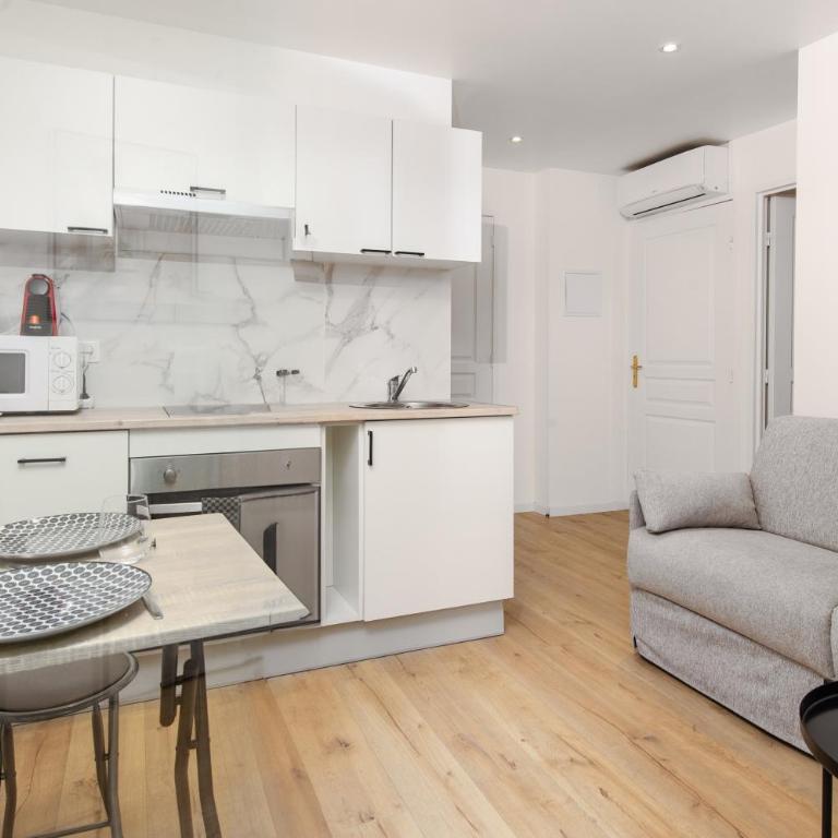 VILLA FLORENTINE I - Frontière Monaco - Agréable deux pièces - PARKING - Appartement 1 Chambre - 1