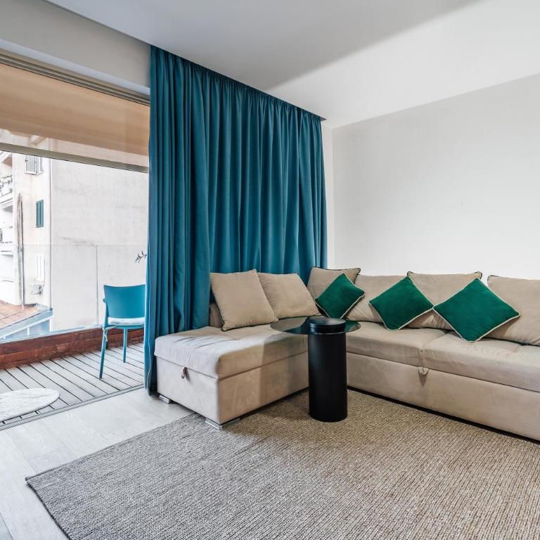 Status-M Apartments Nexsan1 - Studio Apartment with Balcony - 7