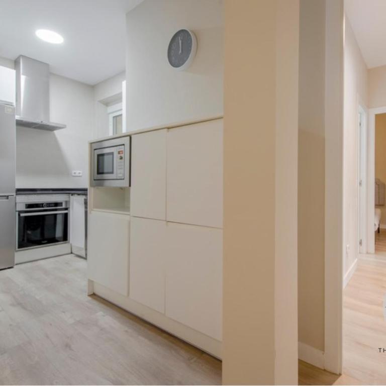 Acogedora y urbana para 6, conoce Toledo 77 - Apartment - 10
