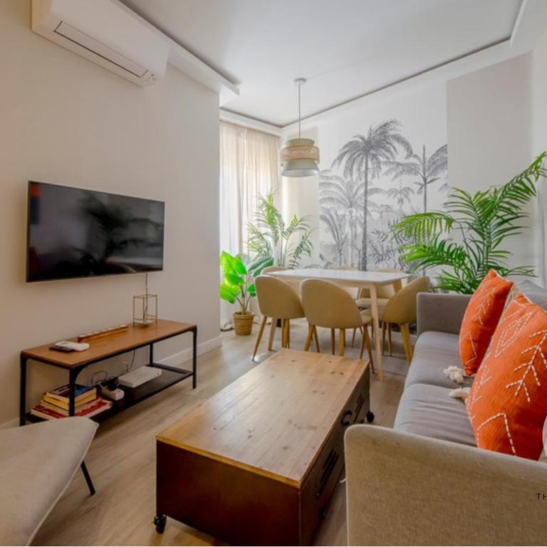Acogedora y urbana para 6, conoce Toledo 77 - Apartment - 6