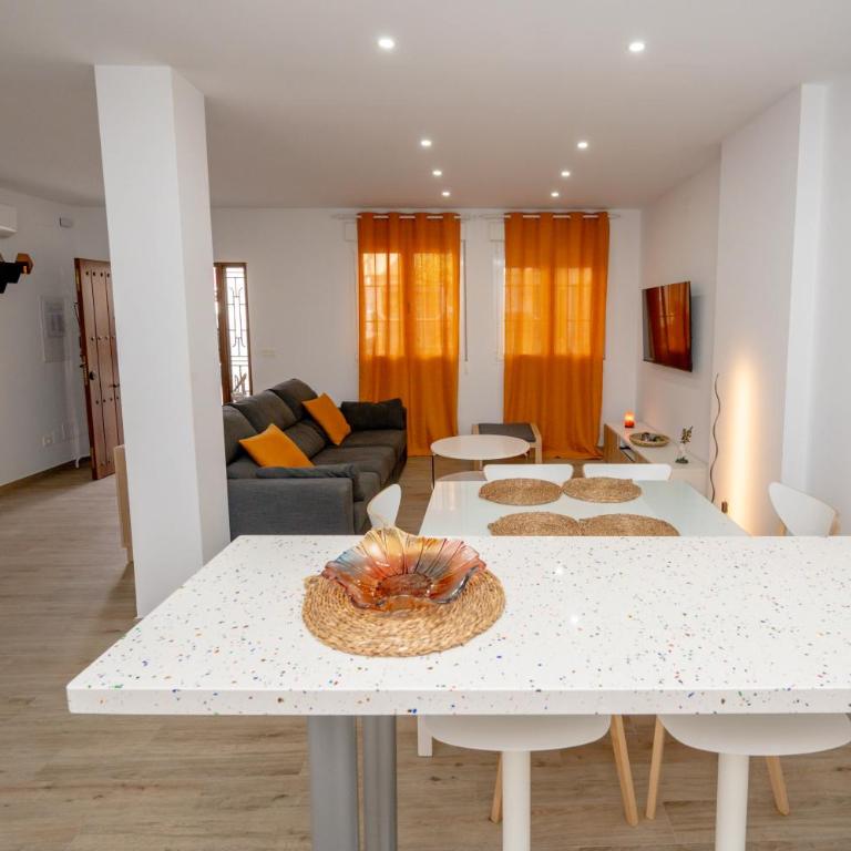 Casa Jose y Angeles - Three-Bedroom Townhouse - 12