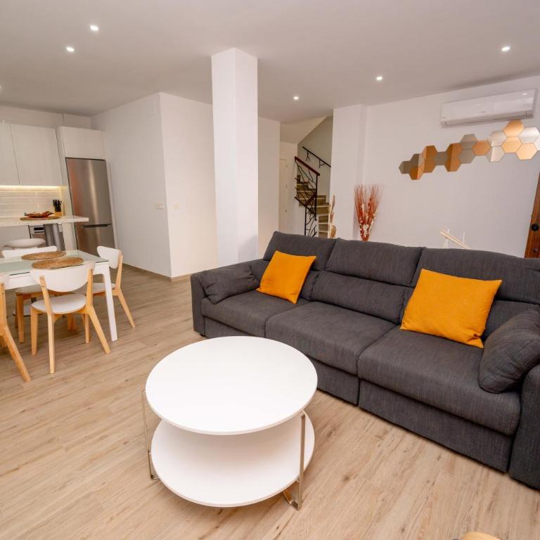 Casa Jose y Angeles - Three-Bedroom Townhouse - 17