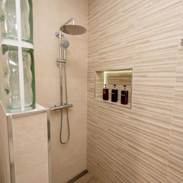 Casa Jose y Angeles - Three-Bedroom Townhouse - 24