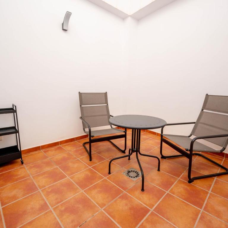Casa Jose y Angeles - Three-Bedroom Townhouse - 32
