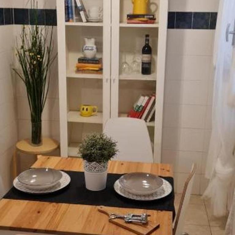 Soggiorno71 - Camera Familiare con Bagno Privato - 6