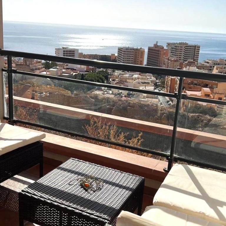 Espacioso Dúplex con terraza y vistas - Apartamento de 2 dormitorios - 16