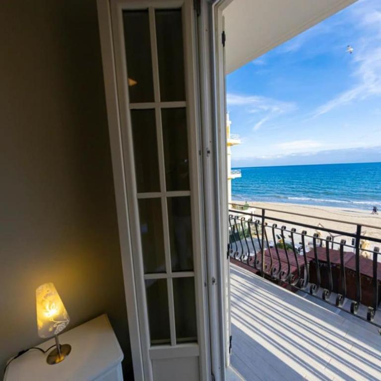 XX Settembre 74 by Le Case di Tati - Four-Bedroom Deluxe Apartment - 30