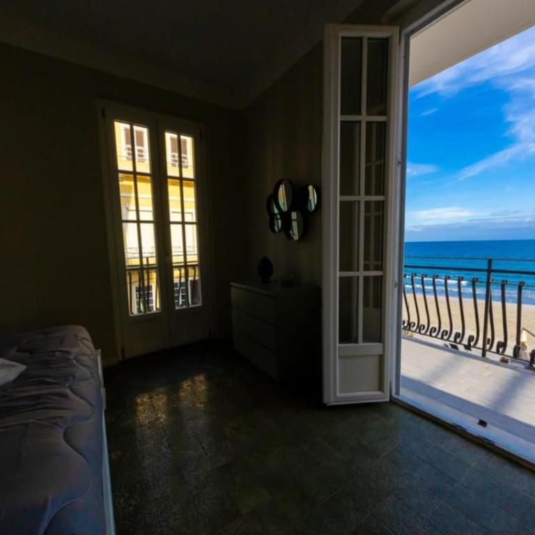 XX Settembre 74 by Le Case di Tati - Four-Bedroom Deluxe Apartment - 35