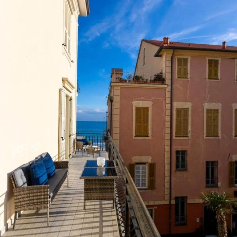 XX Settembre 74 by Le Case di Tati - Four-Bedroom Deluxe Apartment - 60