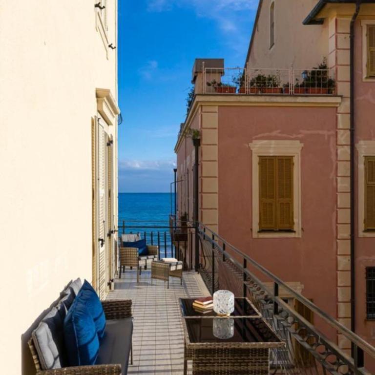 XX Settembre 74 by Le Case di Tati - Four-Bedroom Deluxe Apartment - 65