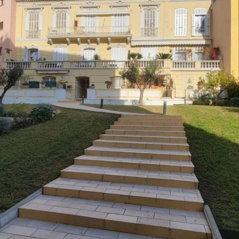 Appartement 2 pieces centre Menton jardin Bioves 4 nuits minimum - Appartement 1 Chambre - 13