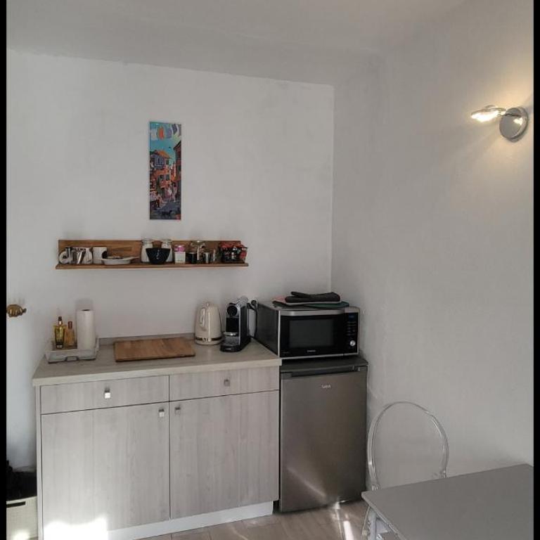 Appartement 2 pieces centre Menton jardin Bioves 4 nuits minimum - Appartement 1 Chambre - 16