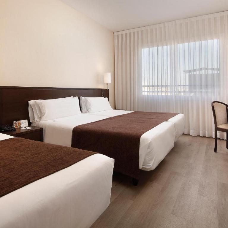 HCC Regente - Twin Room with Extra Bed (3 Adults) - 3