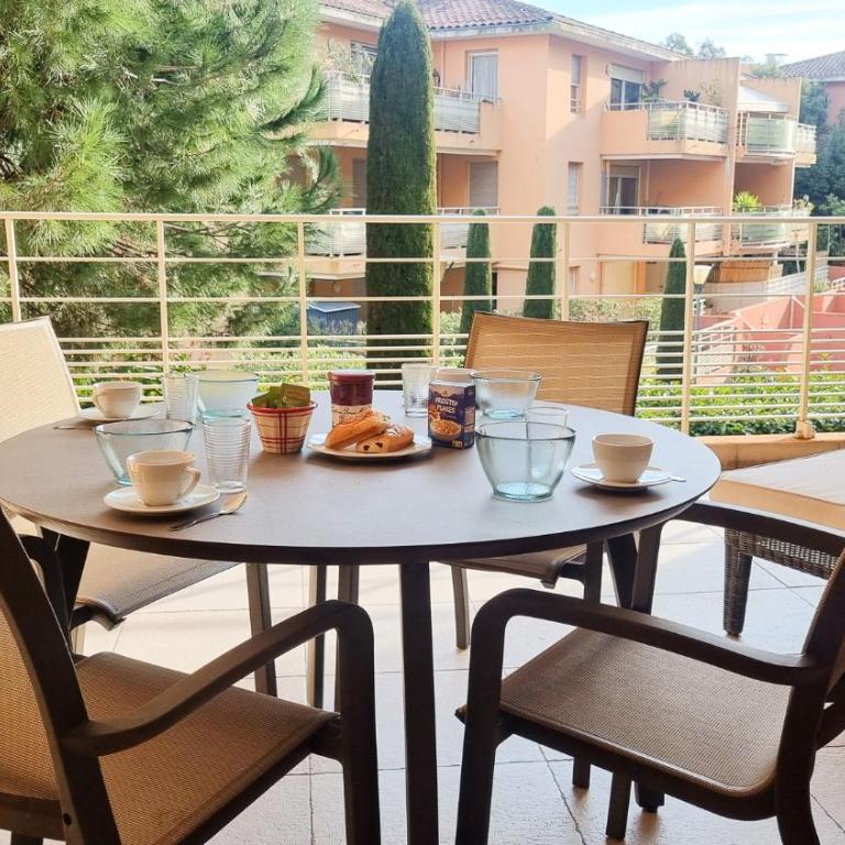 Elégant 3 pièces au Port de la Figueirette - Appartement 2 Chambres - 22