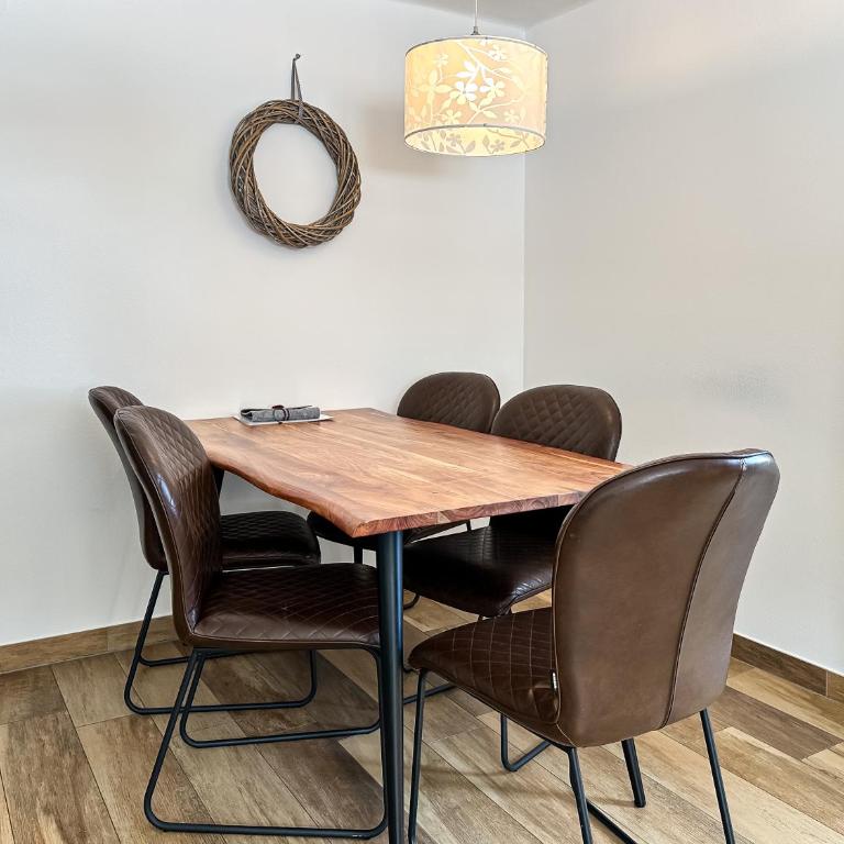 Our's Living - modern Apartments with Sauna near Kitzbüheler Alpen ski lift - Apartment mit Balkon - 27