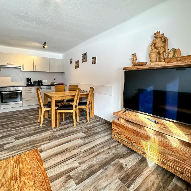 Our's Living - modern Apartments with Sauna near Kitzbüheler Alpen ski lift - Superior Apartment mit Balkon - 21
