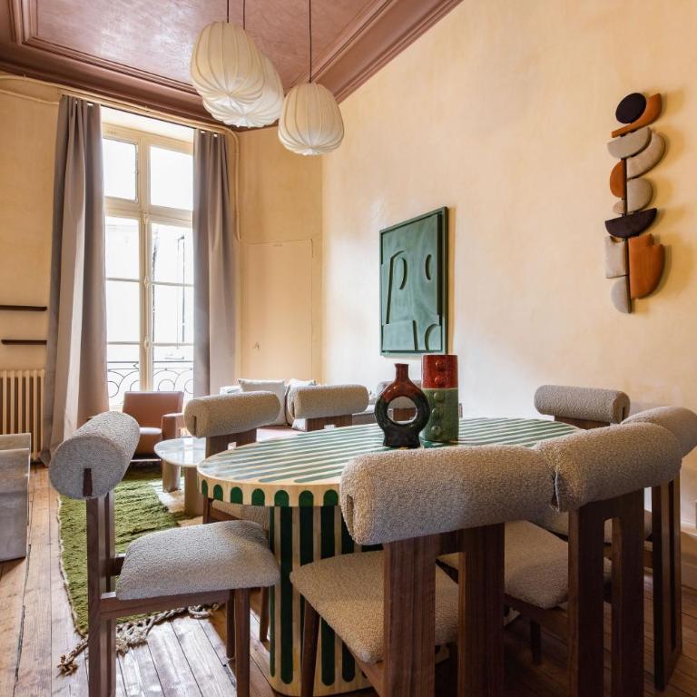 NoChichi Collections - Grands Boulevards - Appartement 3 Chambres - 6